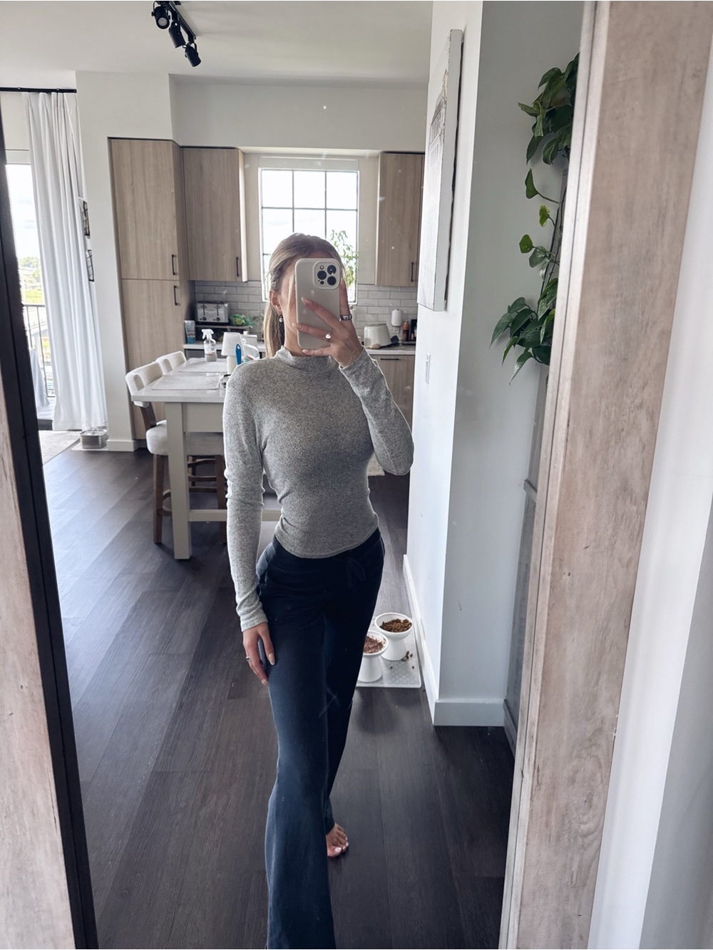 Antistar Gray Long-Sleeve Top (Size Small)